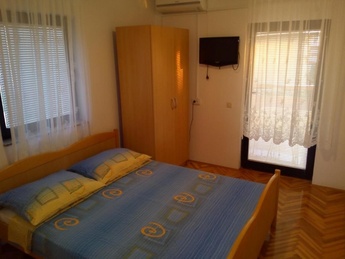 Maslina Apartment Vir Exterior photo