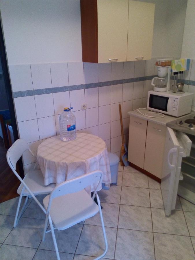 Maslina Apartment Vir Exterior photo