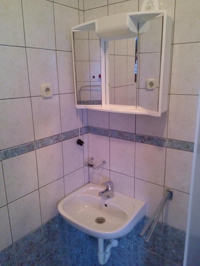 Maslina Apartment Vir Exterior photo